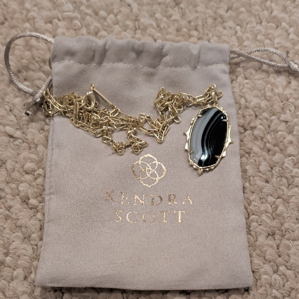 Kendra Scott Ella Baroque Black and White Striped Pendant Necklace